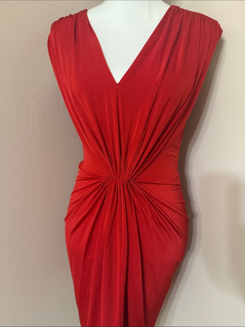 Tadashi Shoji Red V-Neck Ruched Twist Midi Stretch Dress